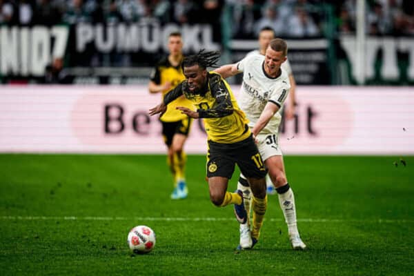 Carney Chukwuemeka suffers knee injury in Borussia Dortmund return