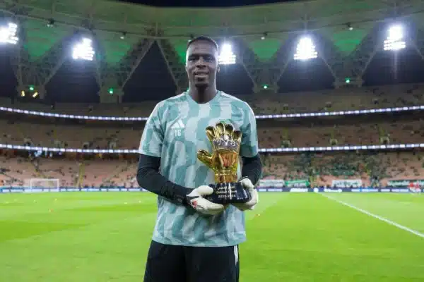 Edouard Mendy receives award in Saudi Arabia
