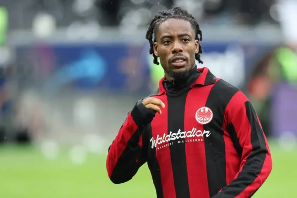 Elye Wahi lands in France to seal Nice return