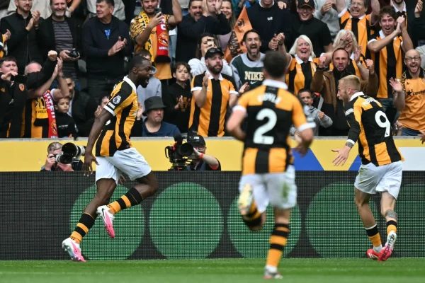 Hull City stun Manchester United on Premier League return