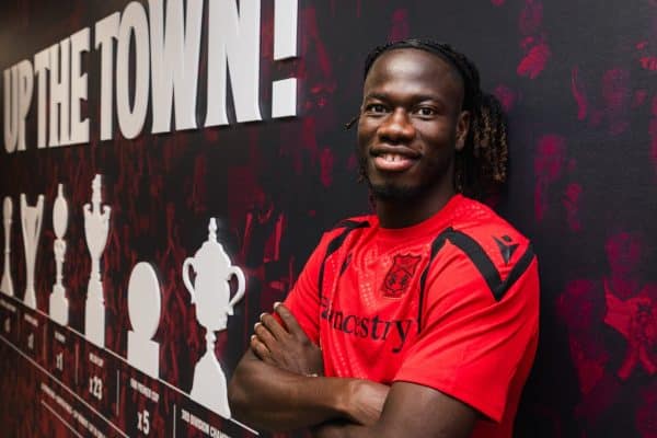 Issa Kaboré completes permanent Wrexham transfer