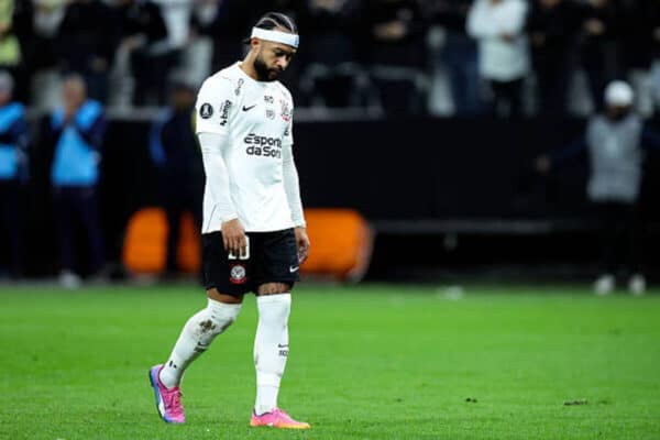 Memphis Depay leaves Corinthians as contract ends