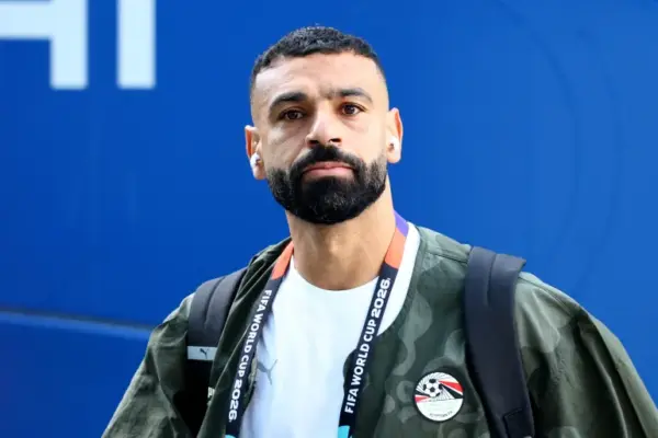 Carragher against Mohamed Salah replacement talks