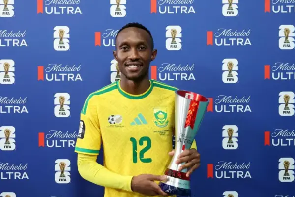 Thapelo Maseko arrives in Denmark to seal move
