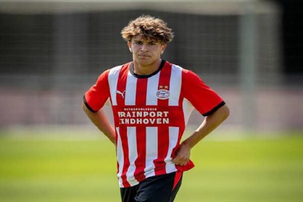Jaafar Bouyaghroumni completes his move from Raja Casablanca to PSV Eindhoven's Under-17 team