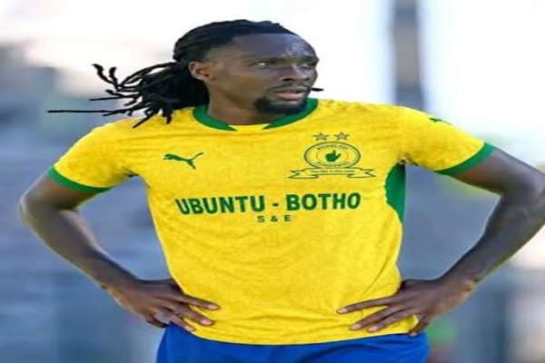 Olisa Ndah during his playing career amid reported interest from Mamelodi Sundowns and a potential move to Libya.