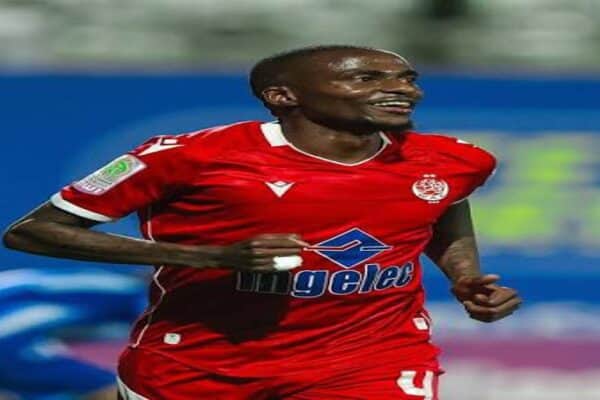 Thembinkosi Lorch during his time with Wydad Casablanca as talks continue over a possible return.