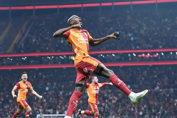 Victor Osimhen celebrates after scoring for Galatasaray against Çorum FK