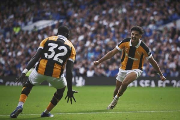 Mohamed Belloumi scores twice for Hull City against Chelsea