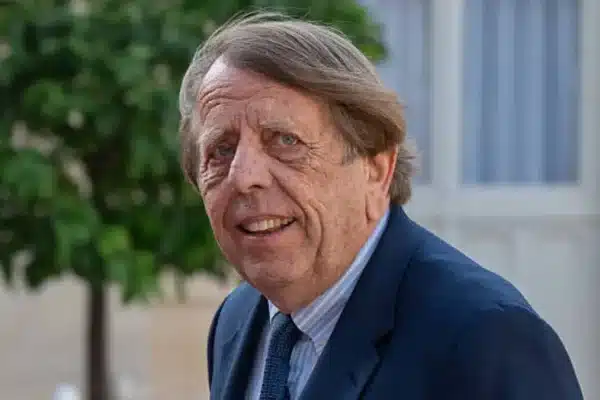 Claude Le Roy slams players agents over cash demands