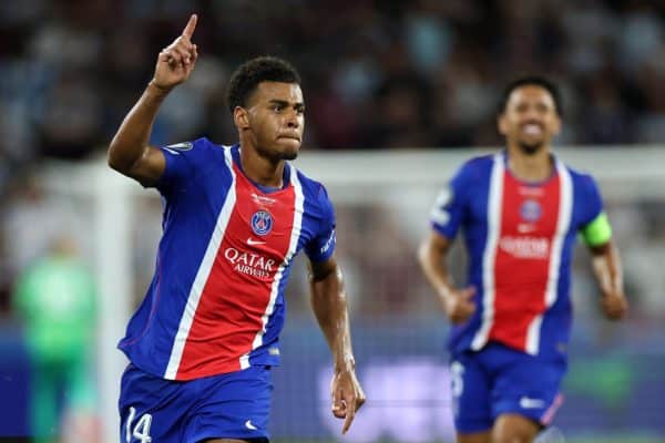 PSG in talks to extend Désiré Doué stay