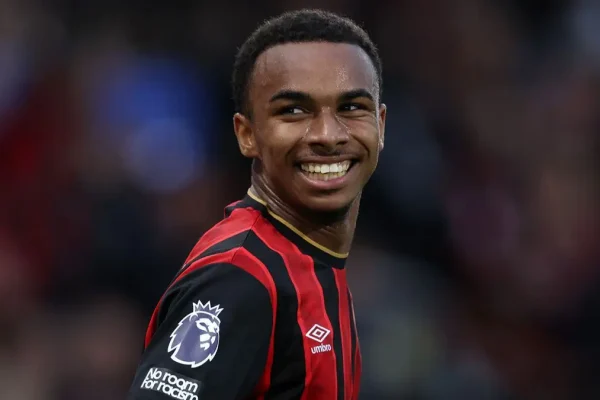 Arsenal revive interest in Eli Junior Kroupi