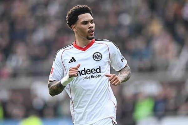Nnamdi Collins moves closer to Eintracht Frankfurt return