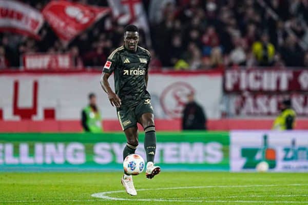 Stanley Nsoki returns to Union Berlin training after injury