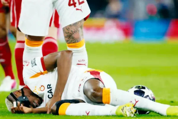 Victor Osimhen suffers injury setback