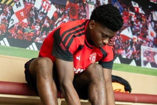 Manchester United news