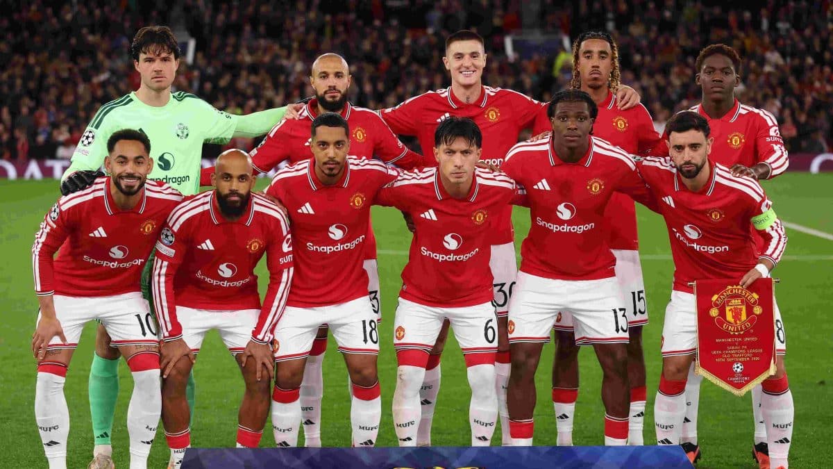 Benjamin Sesko Injury Leaves Manchester United Short Of Attacking Options Benjamin Sesko Injury Leaves Manchester United Short Of Attacking Options