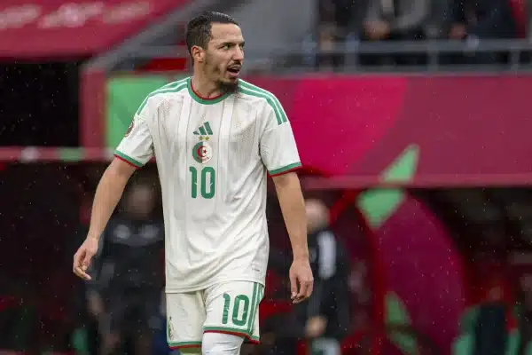 Ismaël Bennacer sent off on Al-Gharafa debut