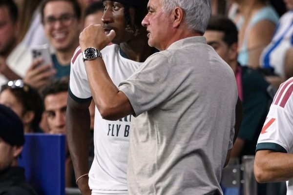 Mourinho urged to play Diomande