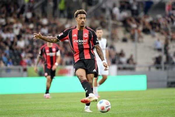 Eintracht Frankfurt receives injury boost as Jeremiaha Maluze returns to training