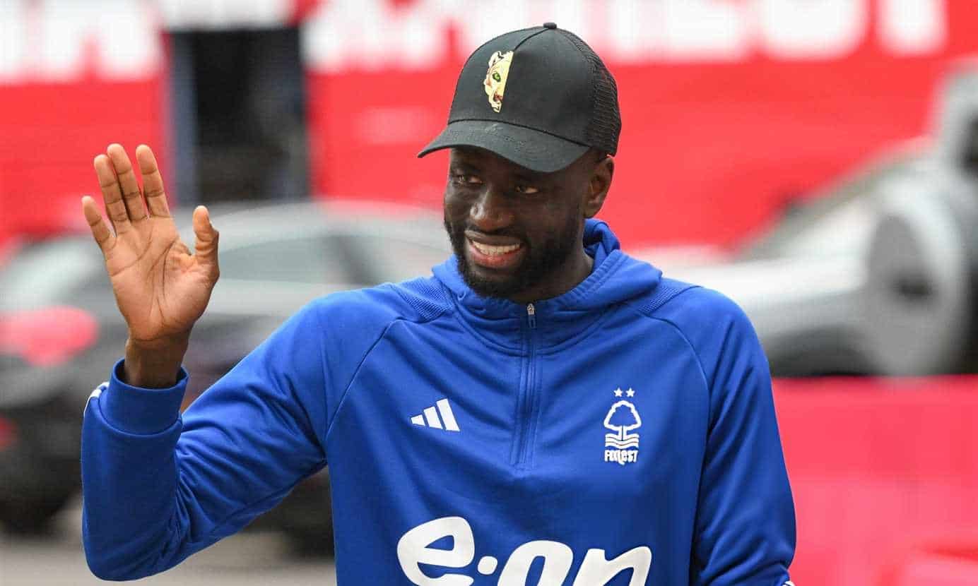 Footbal Pro Cheikhou Kouyate announces retirement from professional football